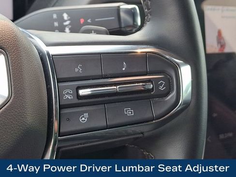 Used 2025 GMC Yukon Denali AWD/4WD image 8