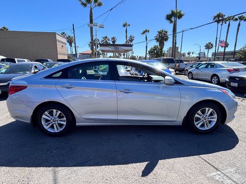 Used 2012 Hyundai Sonata GLS w/ Popular Equipment Pkg FWD image 4