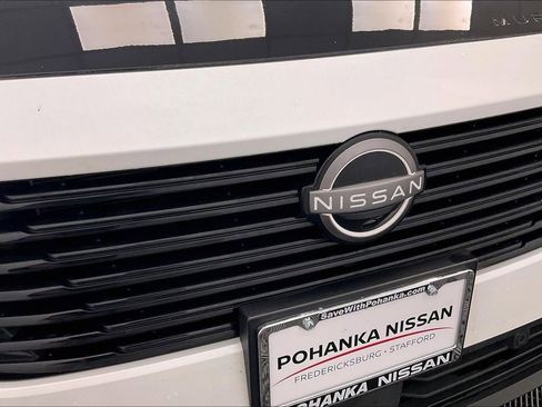 Certified 2025 Nissan Murano SV image 26