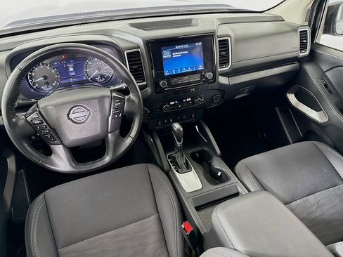 Used 2022 Nissan Frontier SV image 25