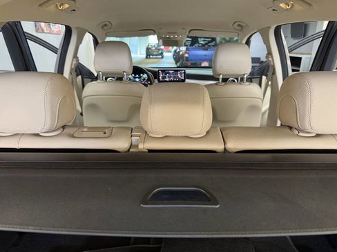 Used 2020 Mercedes-Benz GLC 300 image 50