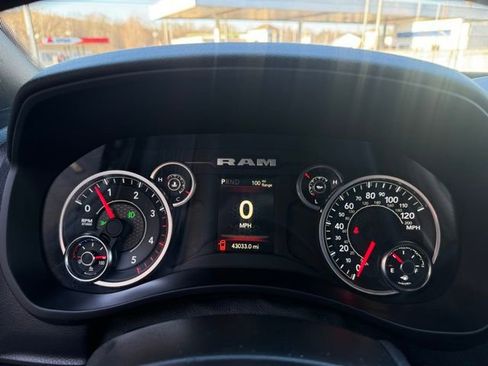 Used 2024 RAM 2500 Big Horn AWD/4WD image 19
