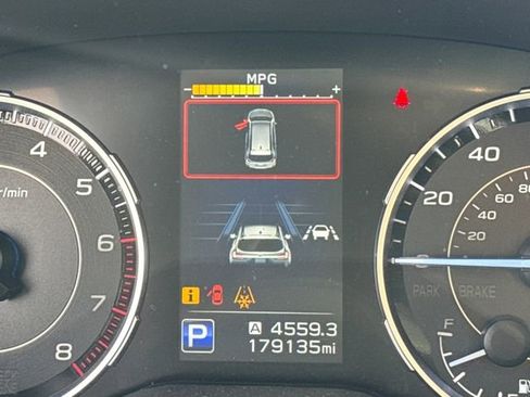 Used 2019 Subaru Ascent Touring image 17