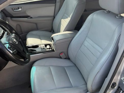 Used 2016 Toyota Camry XLE w/ Moonroof Package FWD image 10