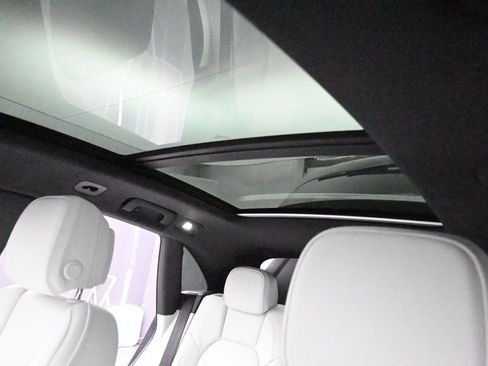 New 2025 Porsche Macan image 29