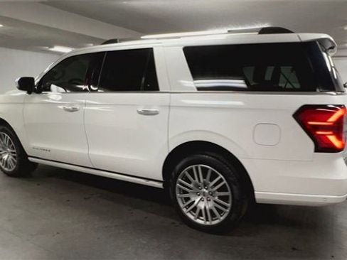 Used 2024 Ford Expedition Max Platinum image 6