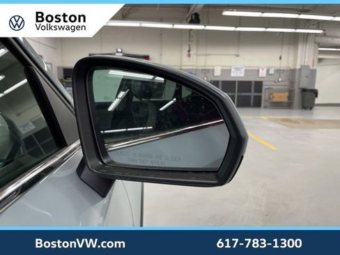 New 2026 Volkswagen Taos SE AWD/4WD image 12