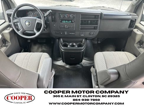 Used 2025 Chevrolet Express 3500 LS RWD image 17