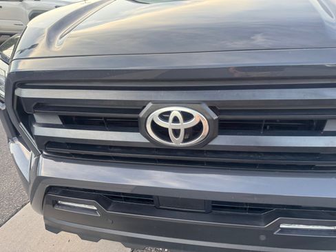 Certified 2025 Toyota Tacoma SR5 AWD/4WD image 23