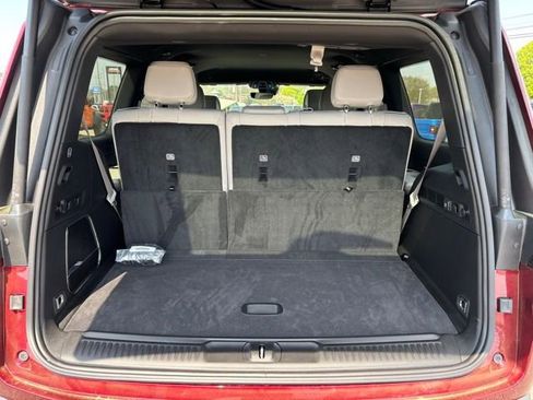 New 2026 Jeep Grand Wagoneer 4WD image 10