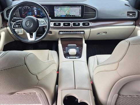 Used 2023 Mercedes-Benz GLS 450 4MATIC image 17
