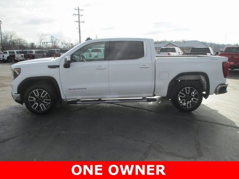Used 2023 GMC Sierra 1500 SLE image 8
