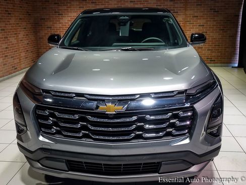 New 2026 Chevrolet Equinox LT w/ Convenience Package II AWD/4WD image 5