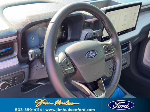 New 2025 Ford Maverick XLT w/ XLT Luxury Package image 18