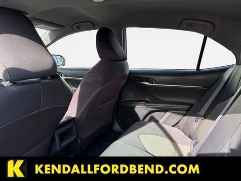 Used 2021 Toyota Camry LE FWD image 13
