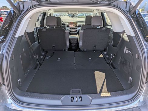 New 2026 Ford Explorer Active w/ Active Comfort Package image 15