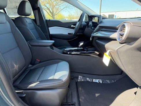 New 2026 Chevrolet Trax LT FWD image 9