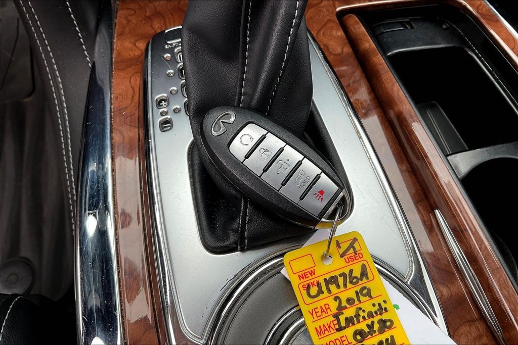Used 2019 INFINITI QX80 Luxe RWD image 31