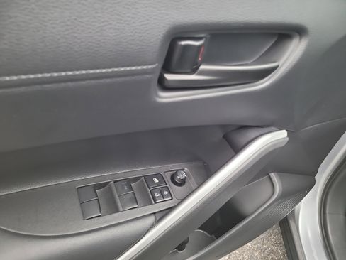 Used 2025 Toyota Corolla Cross AWD Hybrid image 18