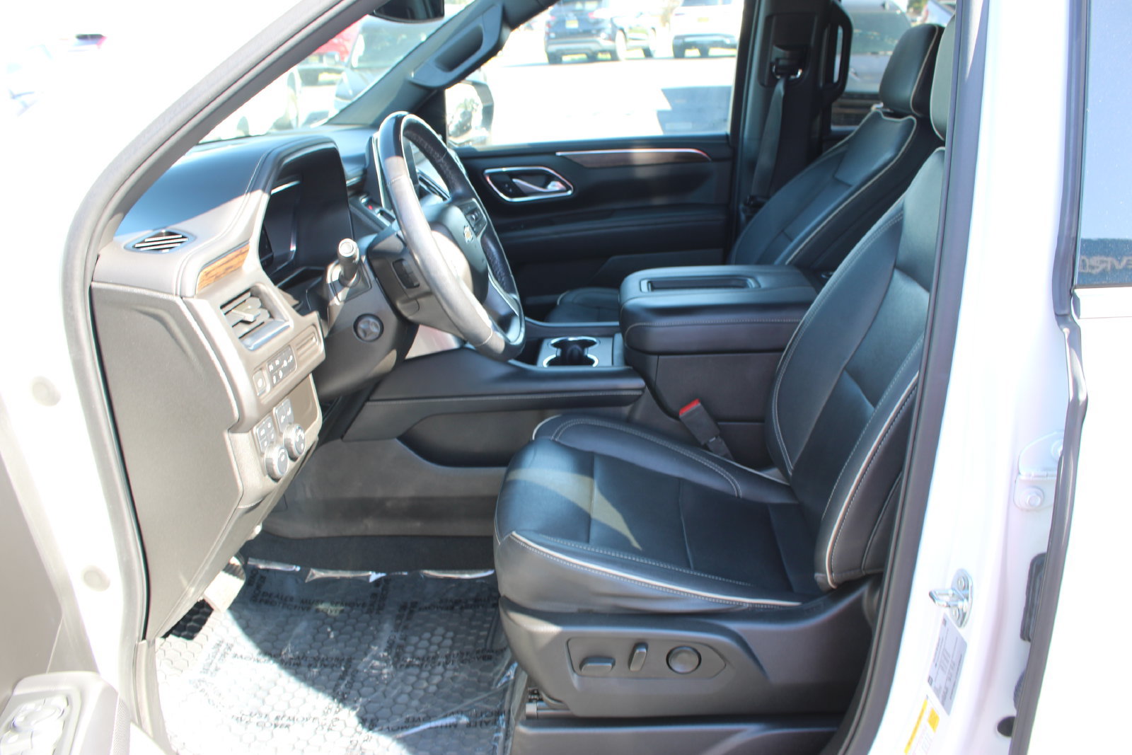 Used 2022 Chevrolet Tahoe Premier w/ Texas Edition AWD/4WD image 11