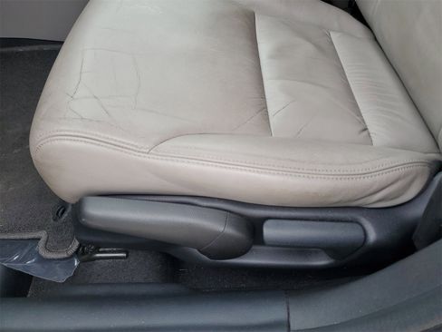 Used 2013 Honda Civic EX-L image 16