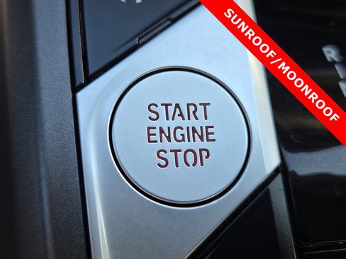 Used 2025 BMW 230i xDrive Coupe image 20