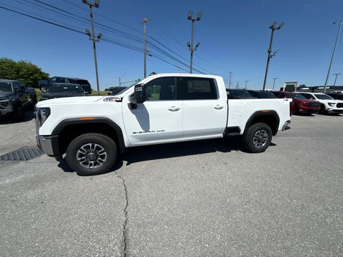 New 2026 GMC Sierra 2500 SLE w/ SLE Value Package; AWD/4WD image 3