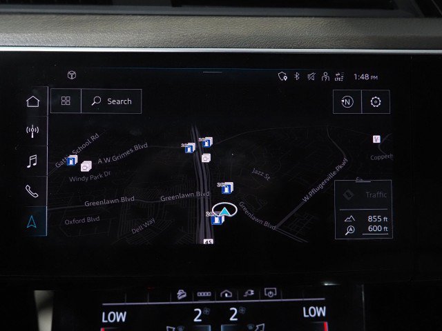 Used 2024 Audi Q8 e-tron Premium Plus w/ Premium Plus Package AWD/4WD image 27