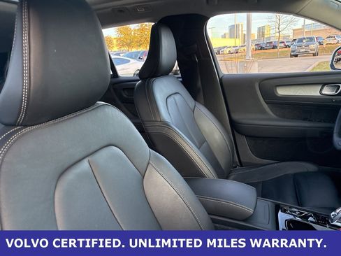 Certified 2025 Volvo XC40 B5 Plus image 12