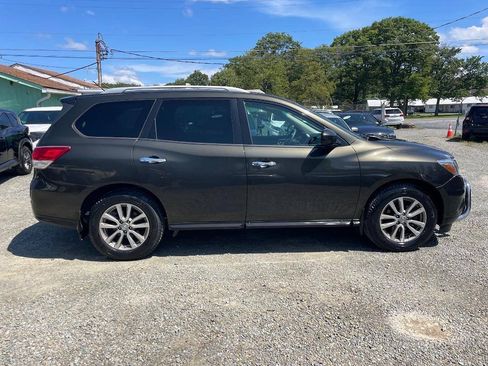 Used 2015 Nissan Pathfinder S FWD image 9