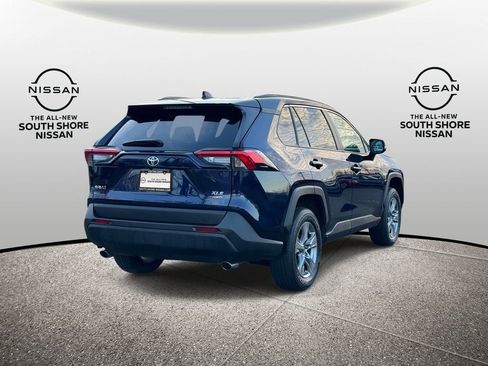 Used 2024 Toyota RAV4 XLE AWD/4WD image 5