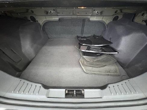 Used 2018 Ford Focus SE w/ Cold Weather Package image 16