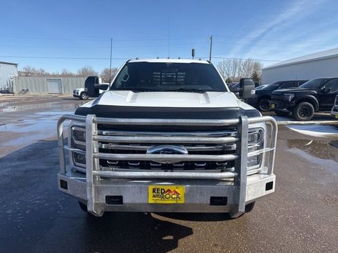 Used 2024 Ford F350 Lariat image 2