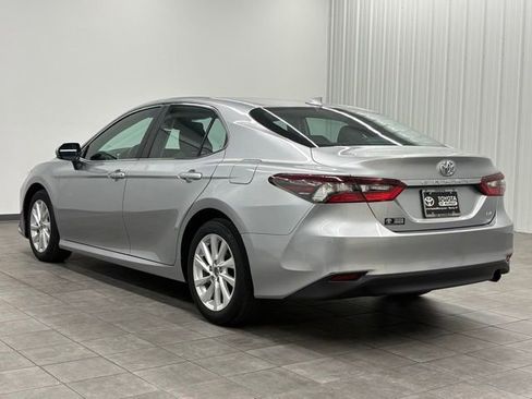 Used 2024 Toyota Camry LE w/ Convenience Package FWD image 4