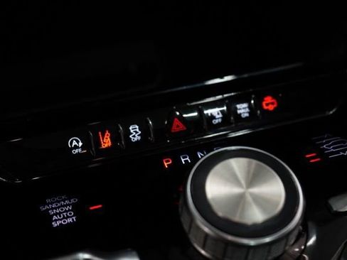 Used 2022 Jeep Wagoneer Series III w/ Premium Group I image 30