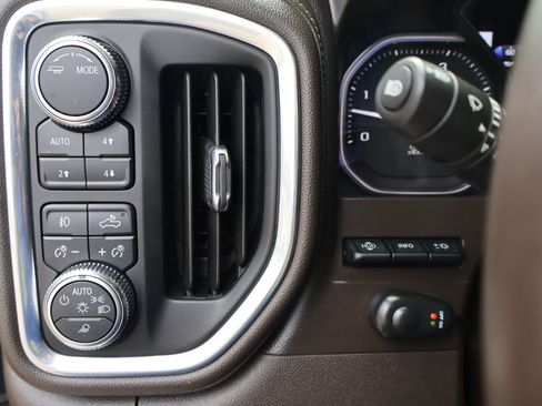 Used 2021 GMC Sierra 2500 Denali w/ Denali Ultimate Package AWD/4WD image 15