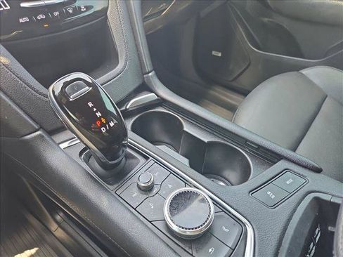 Used 2021 Cadillac XT6 Premium Luxury FWD image 12