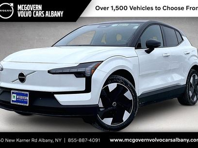 New 2026 Volvo EX30 Plus w/ Climate Package