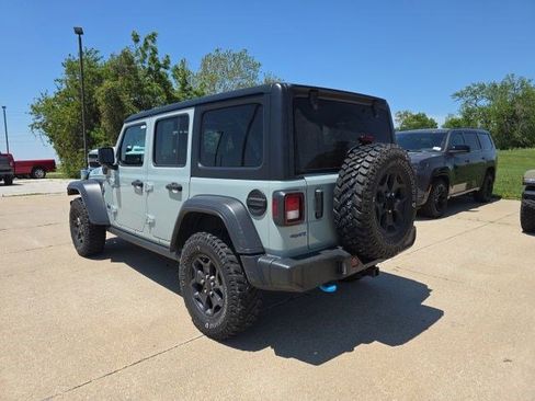 Used 2023 Jeep Wrangler Unlimited w/ Cold Weather Group AWD/4WD image 6