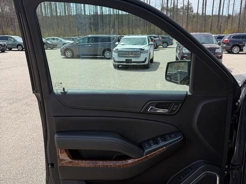 Used 2016 Chevrolet Tahoe LTZ AWD/4WD image 12