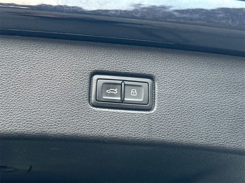 Used 2017 Audi Q7 2.0T Premium Plus w/ Premium Plus Package image 7