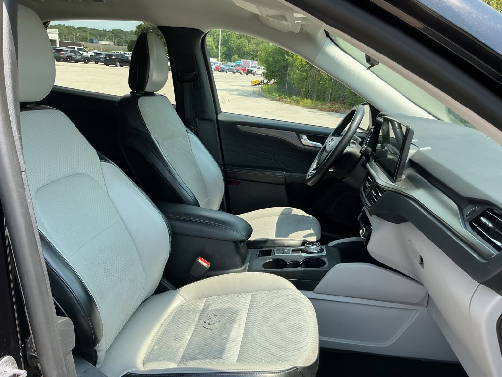Certified 2023 Ford Escape SE FWD image 21
