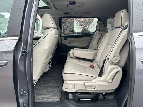 Used 2026 Honda Odyssey Touring image 13