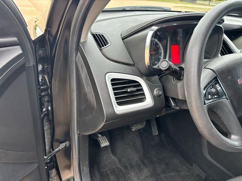 Used 2017 GMC Terrain SLE FWD image 13