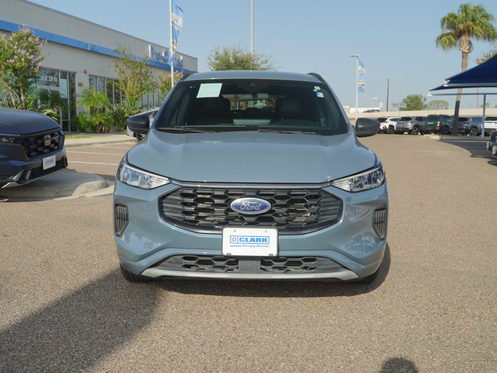 Used 2023 Ford Escape ST-Line w/ Tech Pack #1 FWD image 3