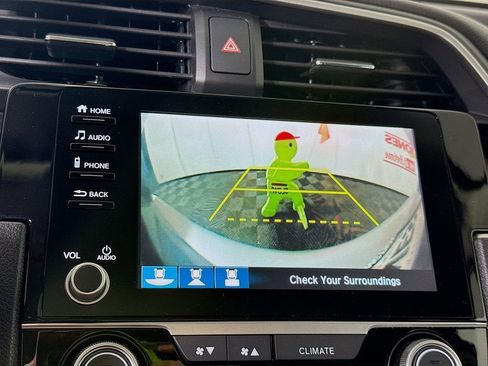 Used 2020 Honda Civic EX image 5