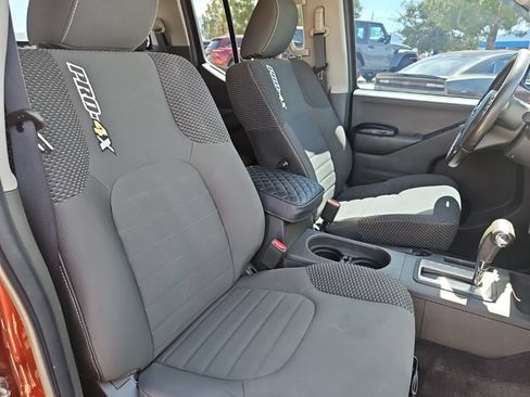 Used 2016 Nissan Frontier PRO-4X AWD/4WD image 21