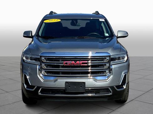 Certified 2023 GMC Acadia SLE w/ Driver Convenience Package image 3