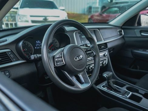 Used 2020 Kia Optima LX image 6