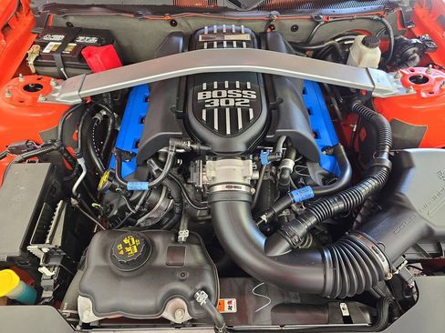 Used 2012 Ford Mustang Boss 302 w/ Boss 302 Accessory Pkg image 28
